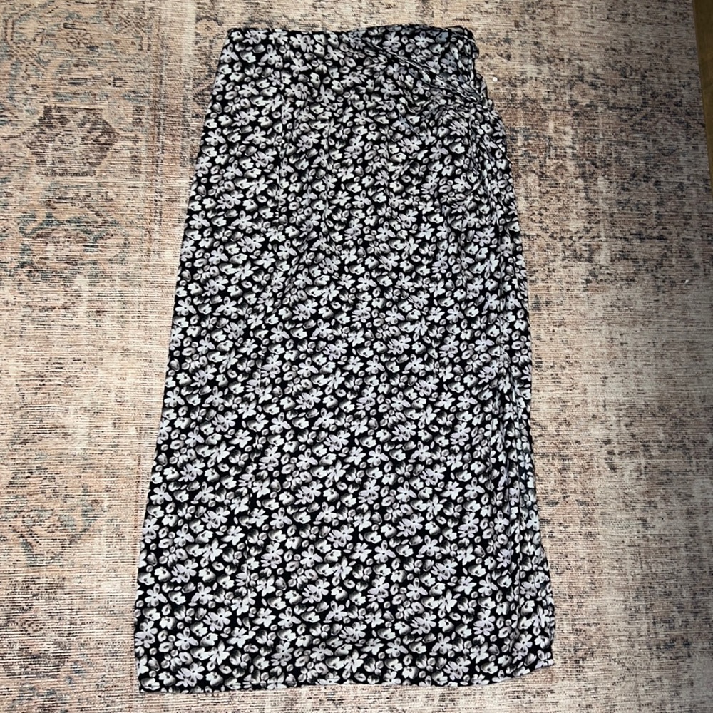 Abercrombie Floral Knot Midi Skirt